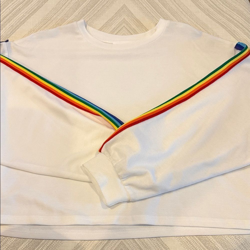 Six/Fifty White Rainbow Stripe Sweatshirt – Women’s Size L